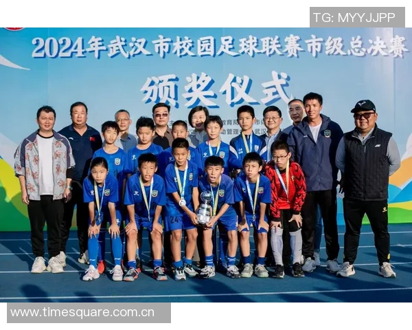 武汉足球队荣登全国足球技术排行榜第三名引发热议